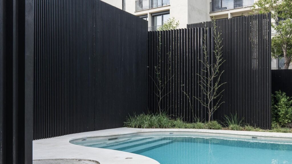 quel brise vue pour piscine choisir